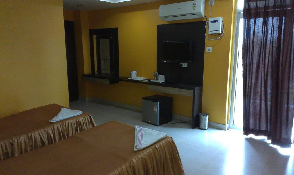 Hotel Sunview Dispur Room photo